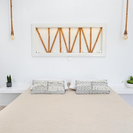 Niki Rooms Adamantas Exterior photo
