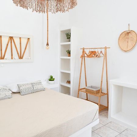 Niki Rooms Adamantas Exterior photo