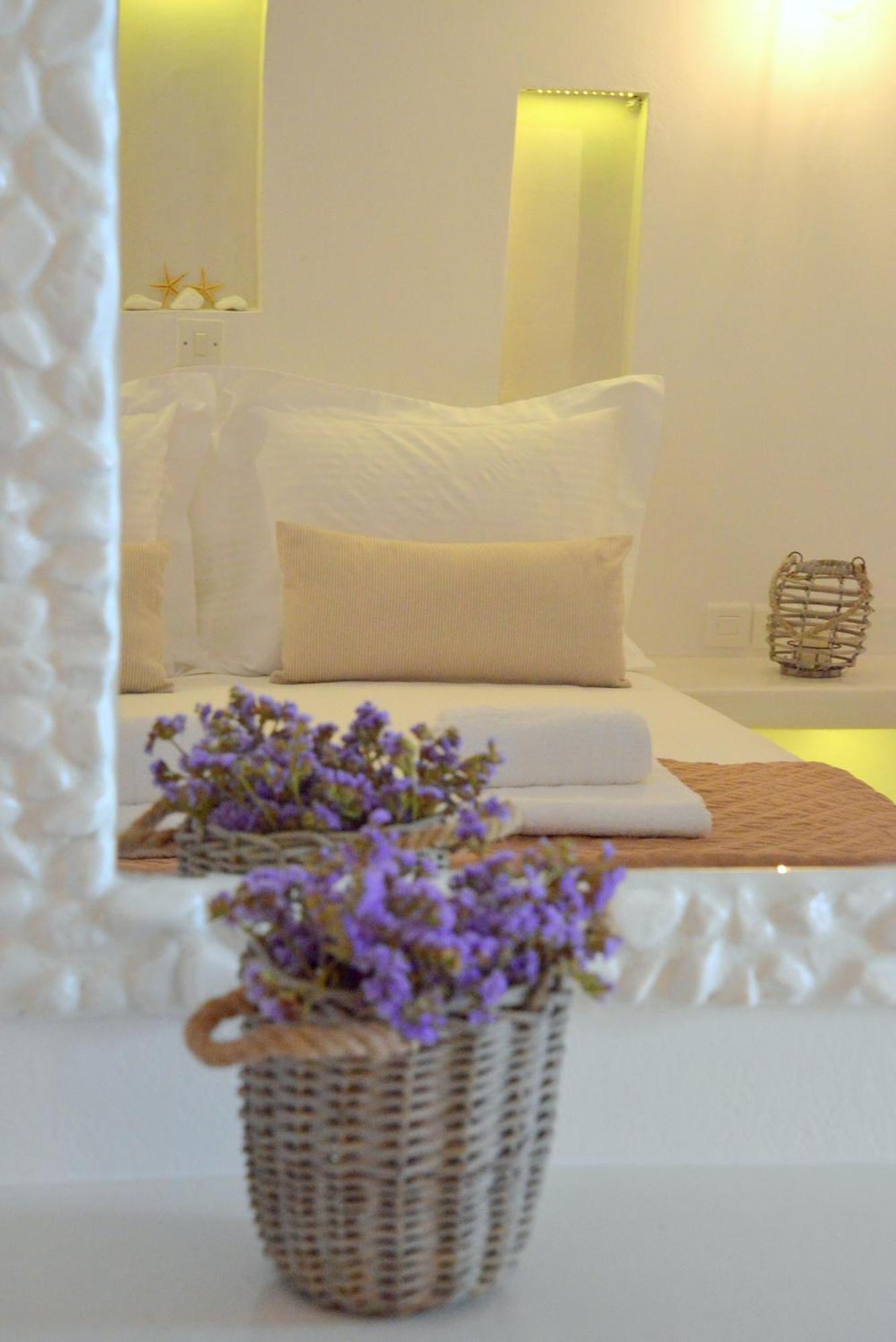 Niki Rooms Adamantas Room photo